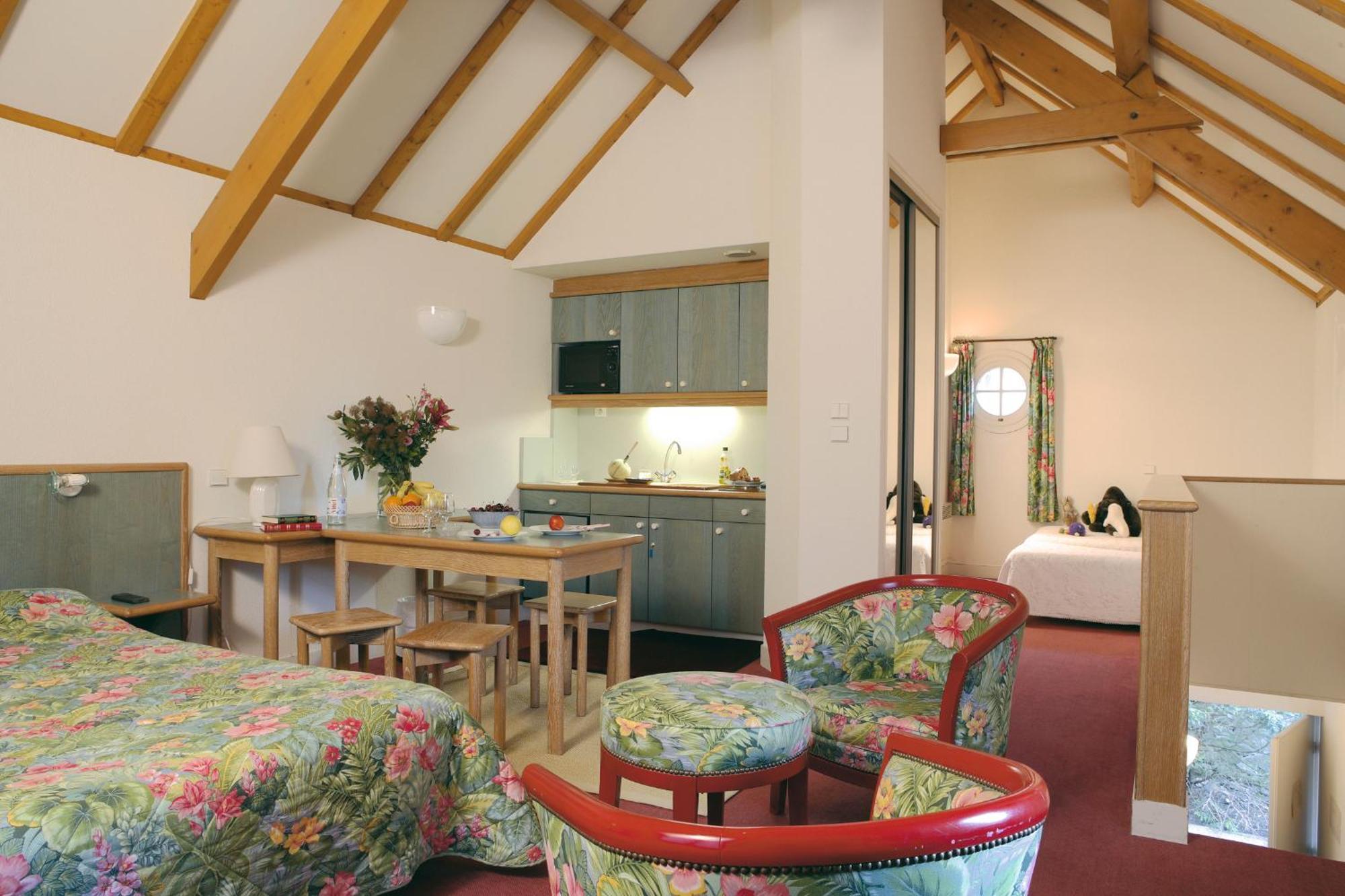 Cit'Hotel Avallon Vauban Экстерьер фото