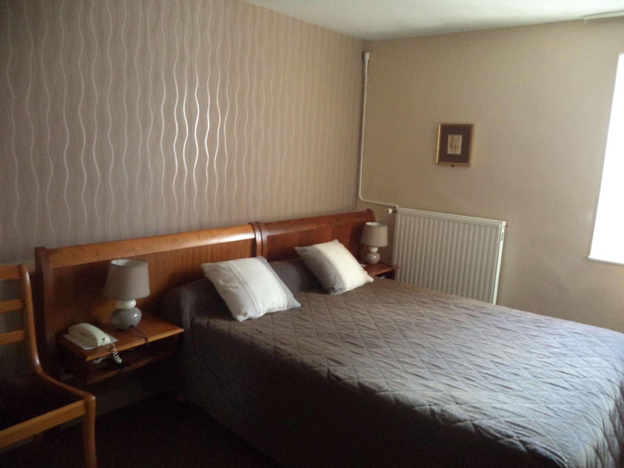 Cit'Hotel Avallon Vauban Экстерьер фото