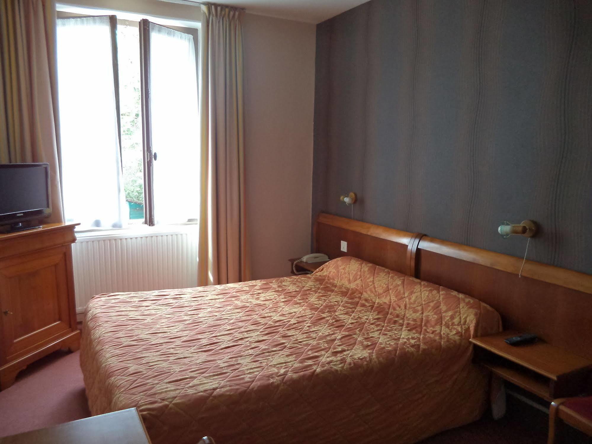 Cit'Hotel Avallon Vauban Экстерьер фото